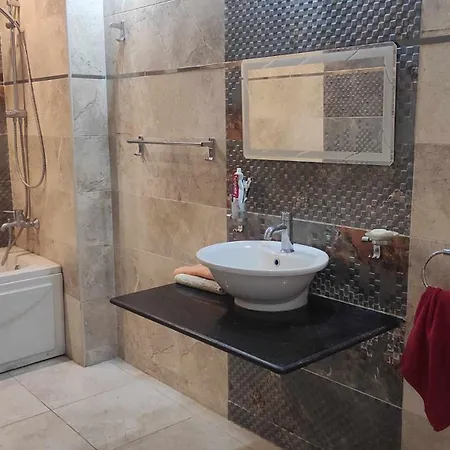 Comfy Luxurious Apartments In Central Location In Mansheyet El Bakry East Cairo Exterior photo
