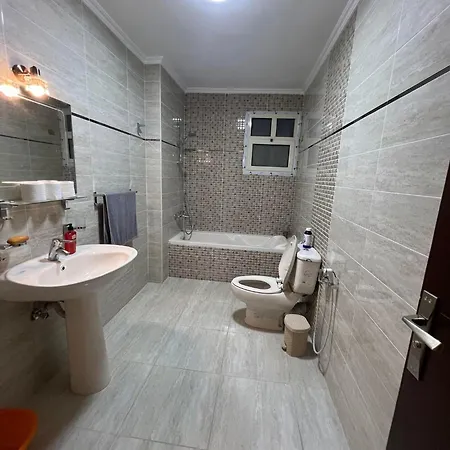 Comfy Luxurious Apartments In Central Location In Mansheyet El Bakry East Cairo Exterior photo