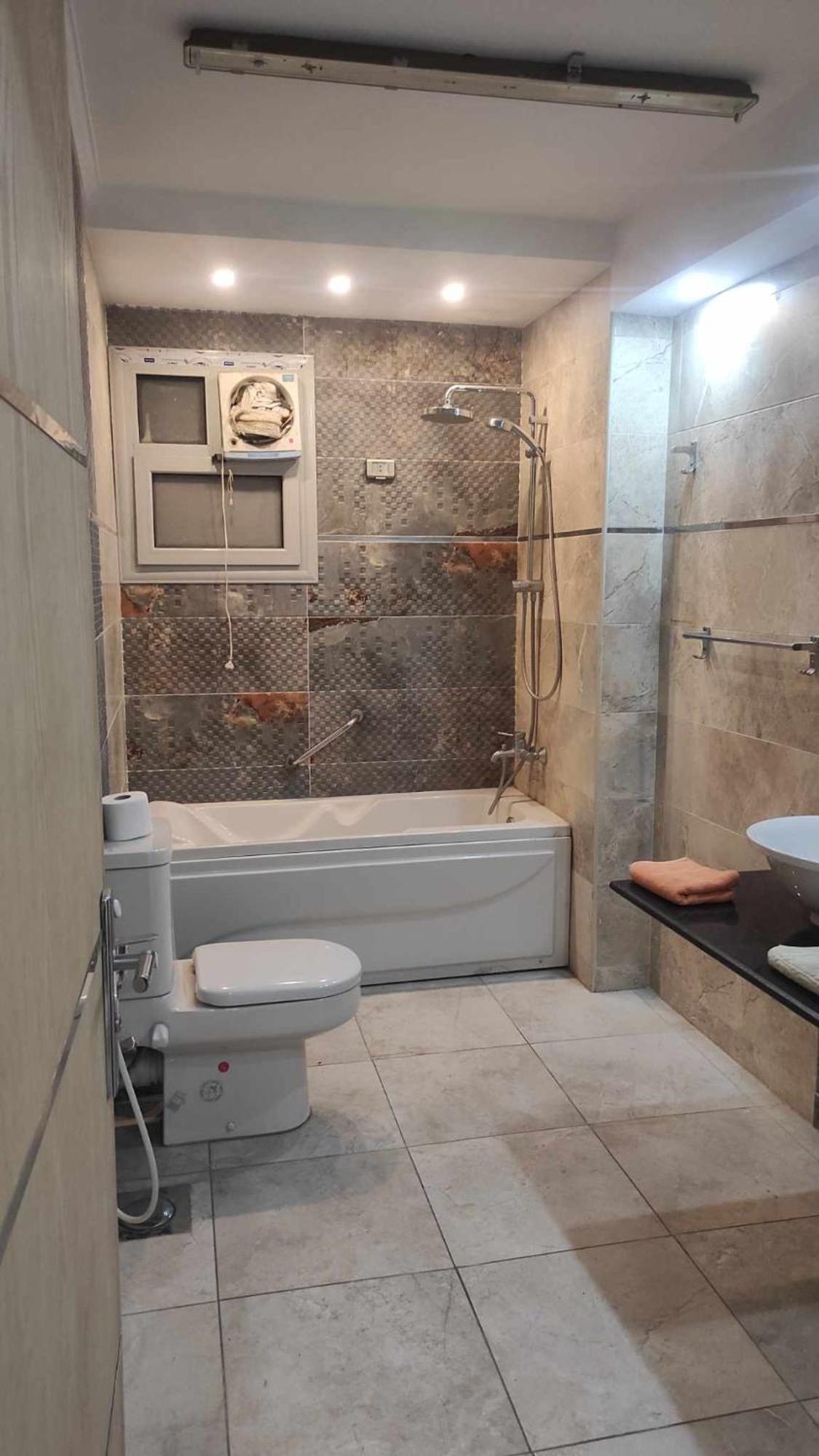 Comfy Luxurious In Location In Mansheyet El Bakry East