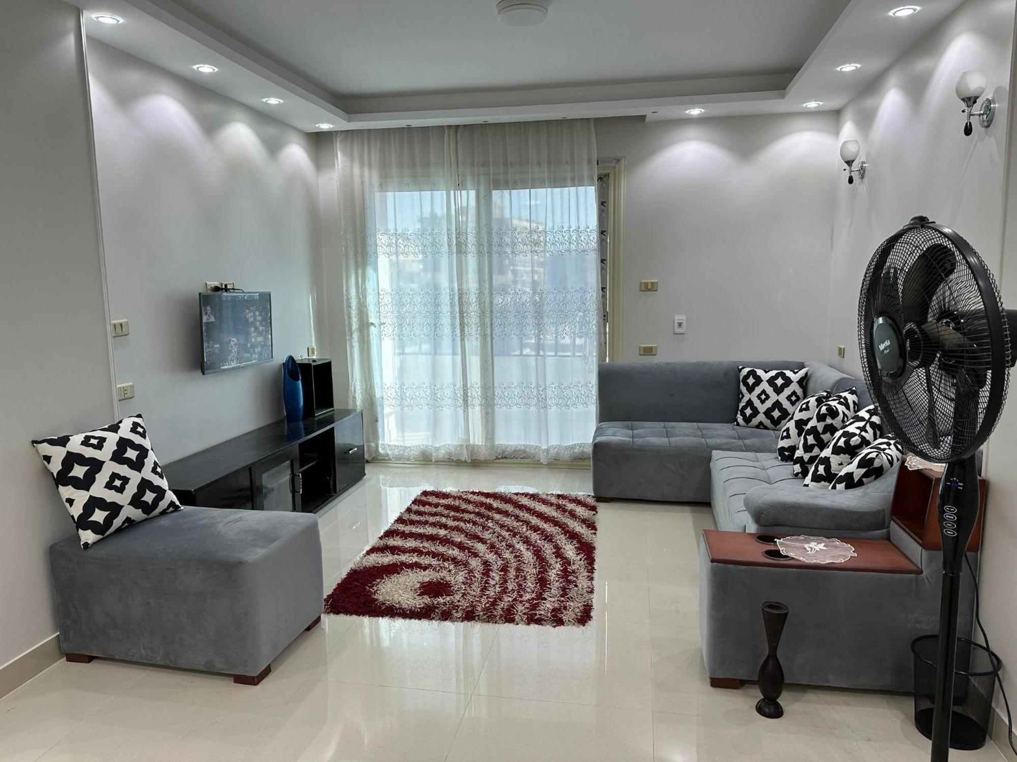 Comfy Luxurious In Location In Mansheyet El Bakry East *